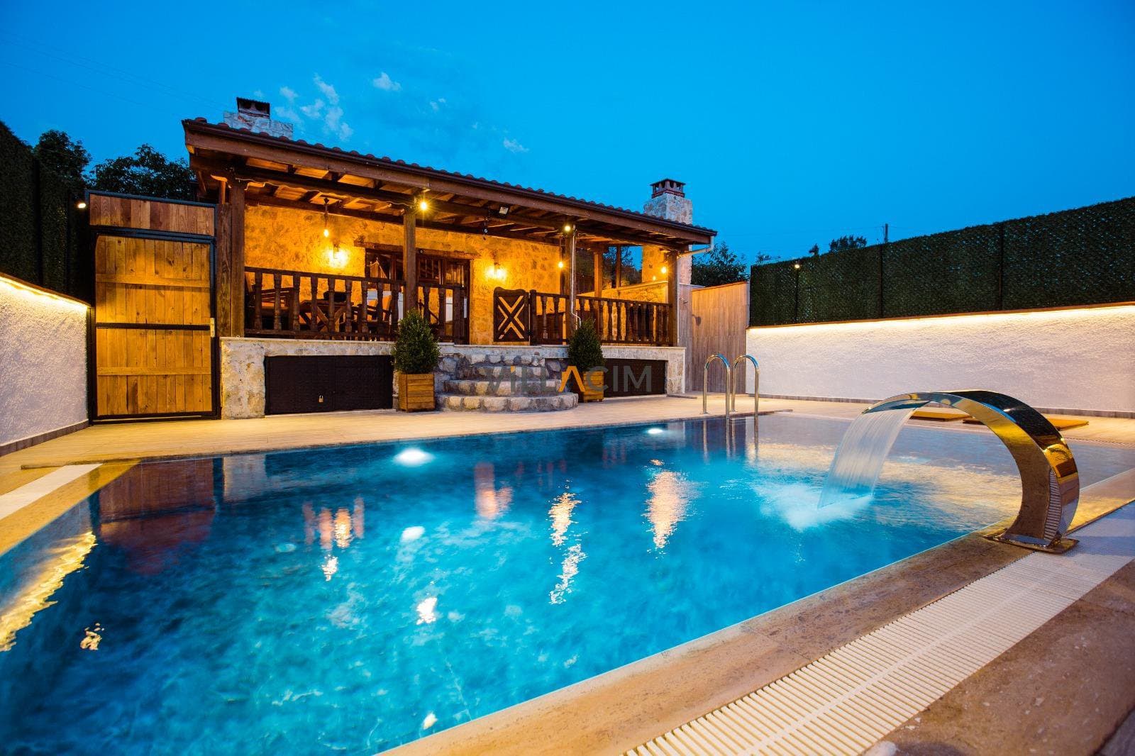 Villa Troya