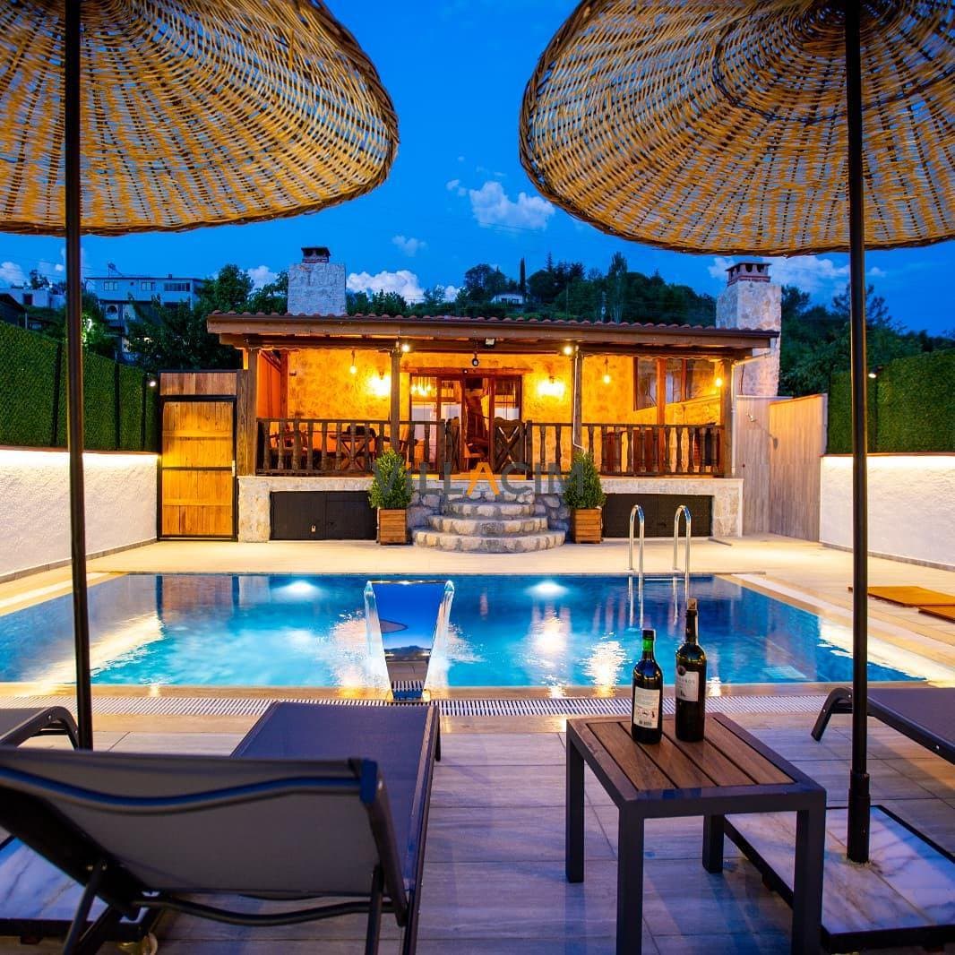 Villa Troya