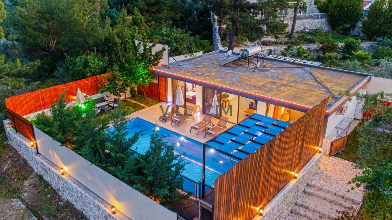 Villa Ay
