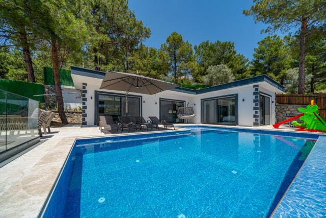 Villa Sarnis