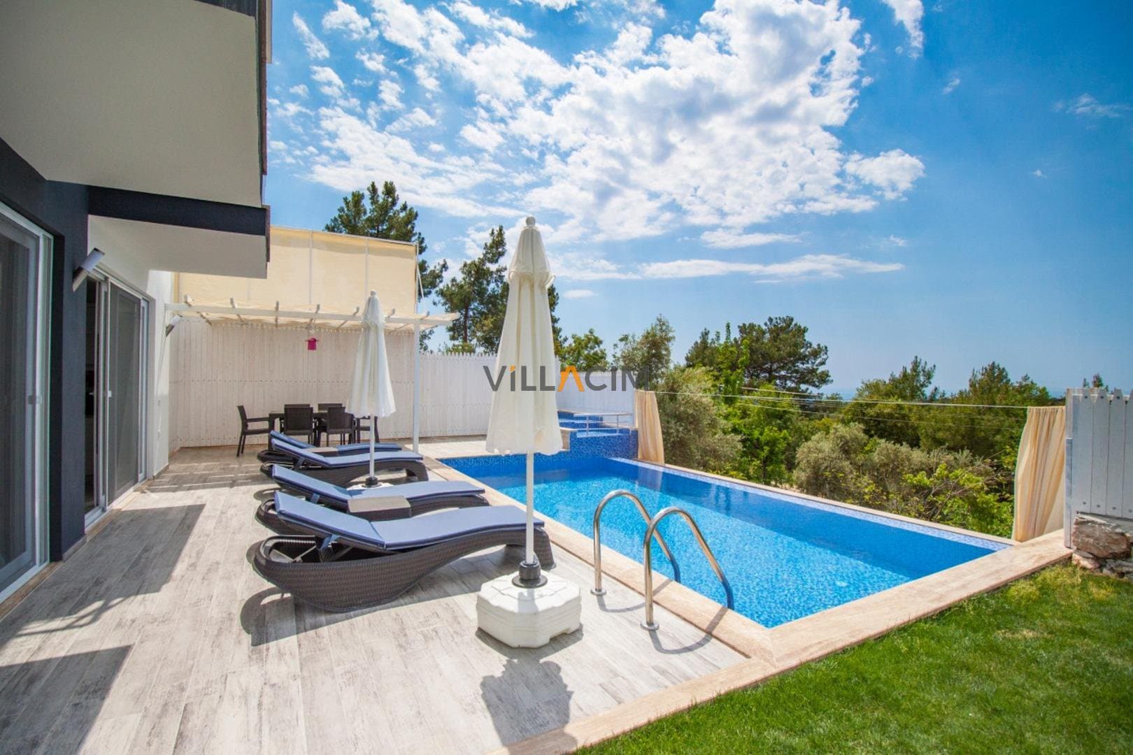 Villa Salkım