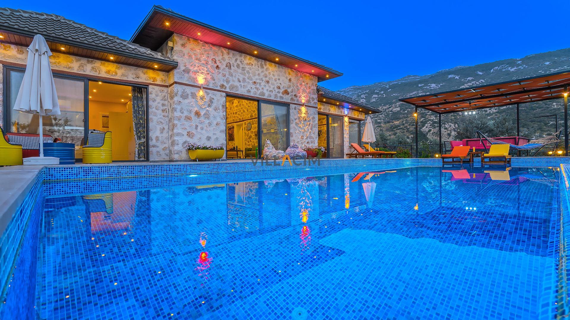 Villa İzlem