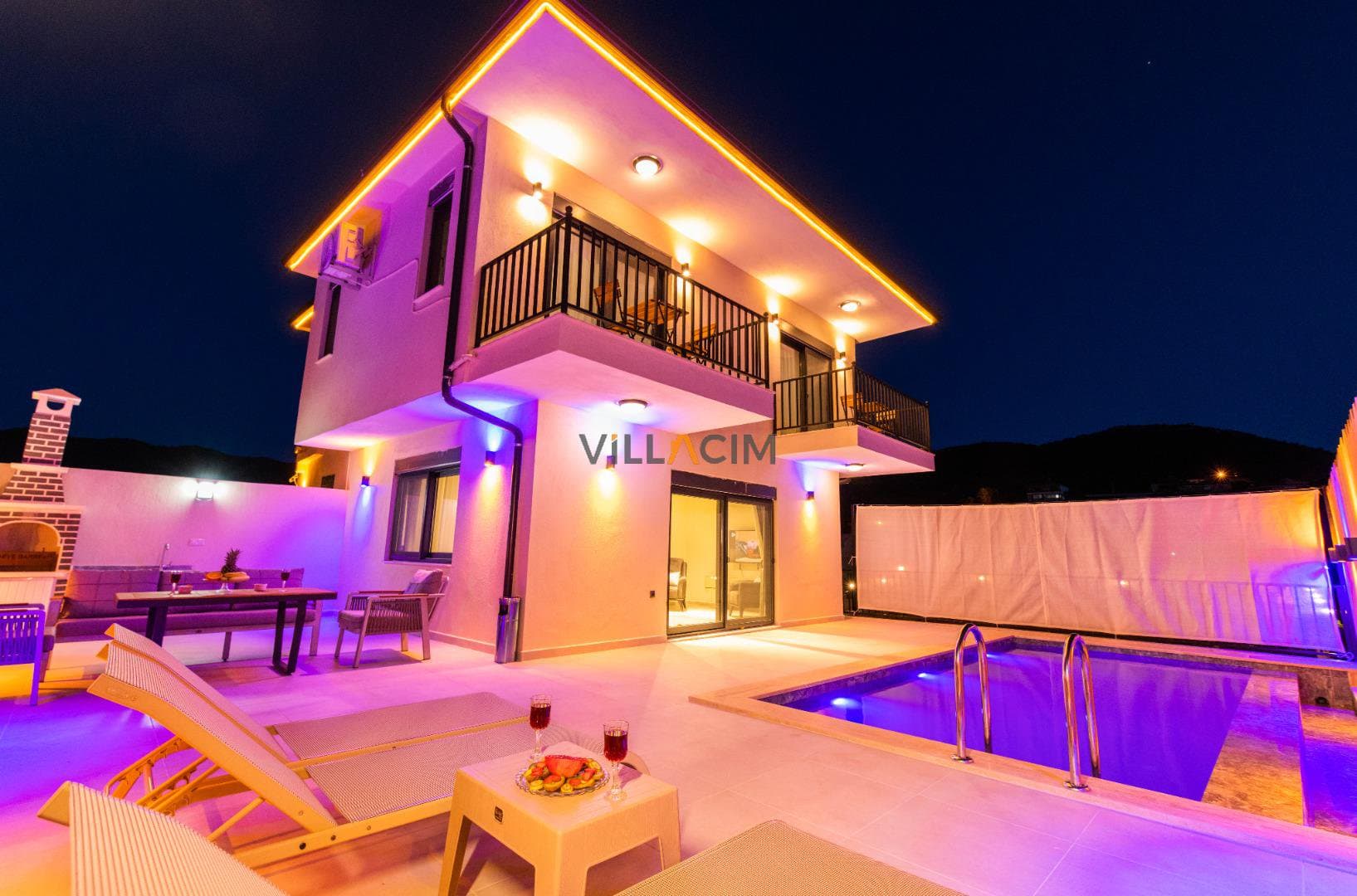 Villa Rosso Bianco