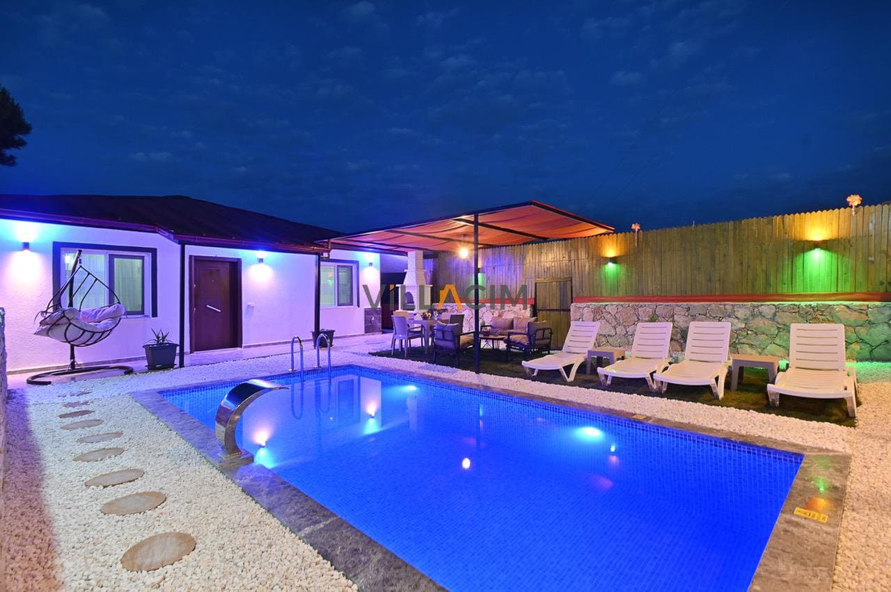 Villa Polen İkizce