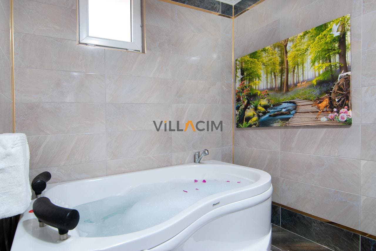 Villa Polen İkizce