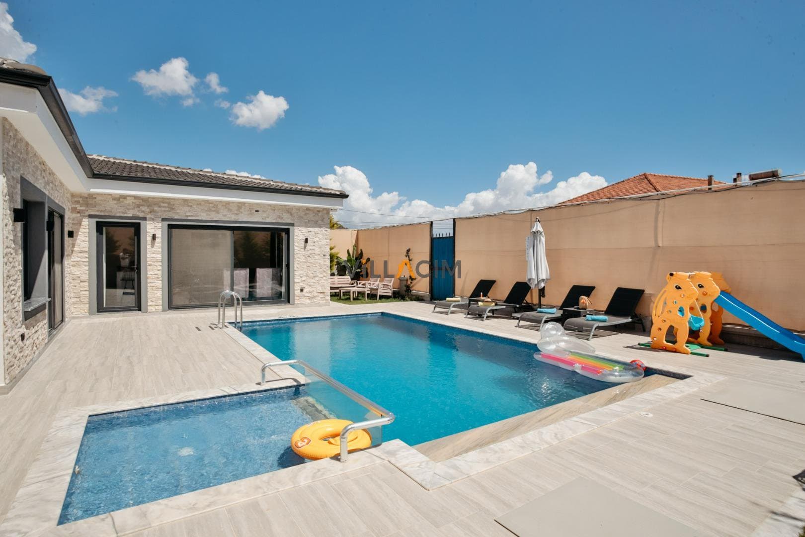 Villa Twin 1