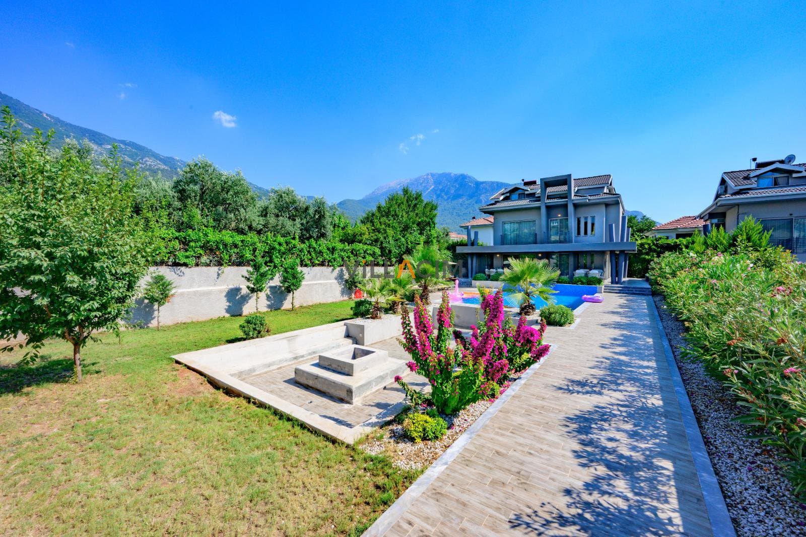 Villa Shevkenkon