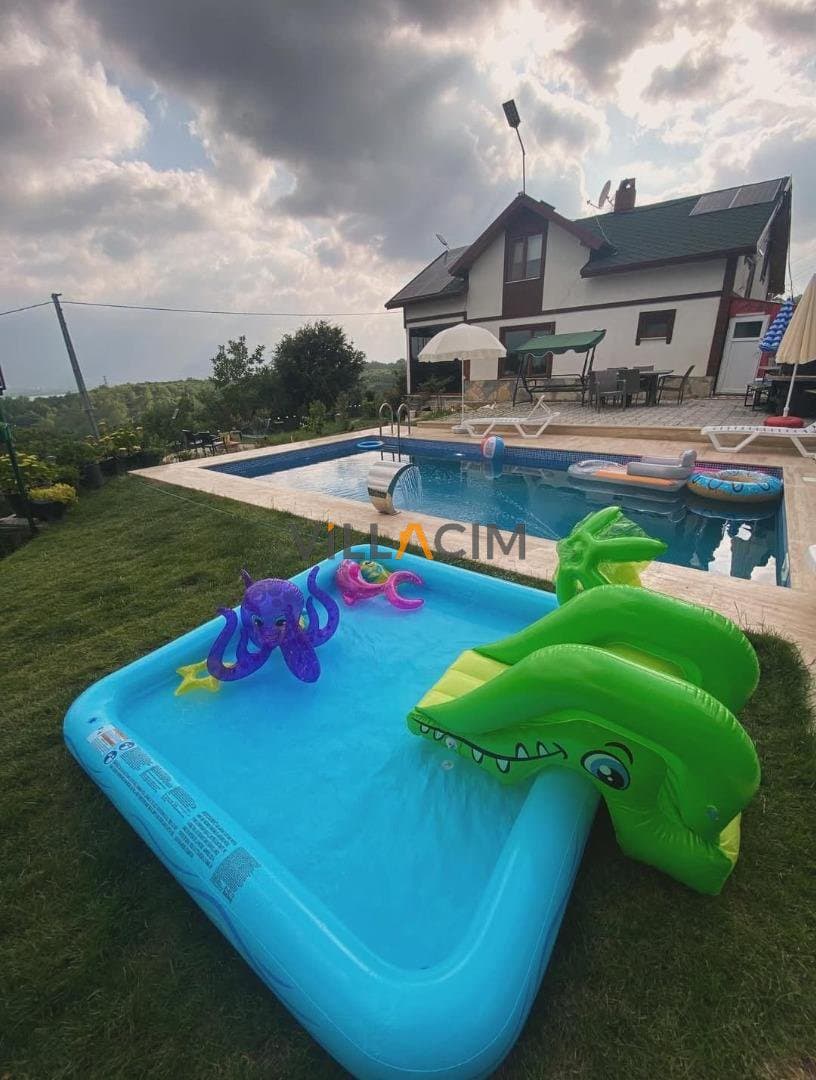 Villa Lazor