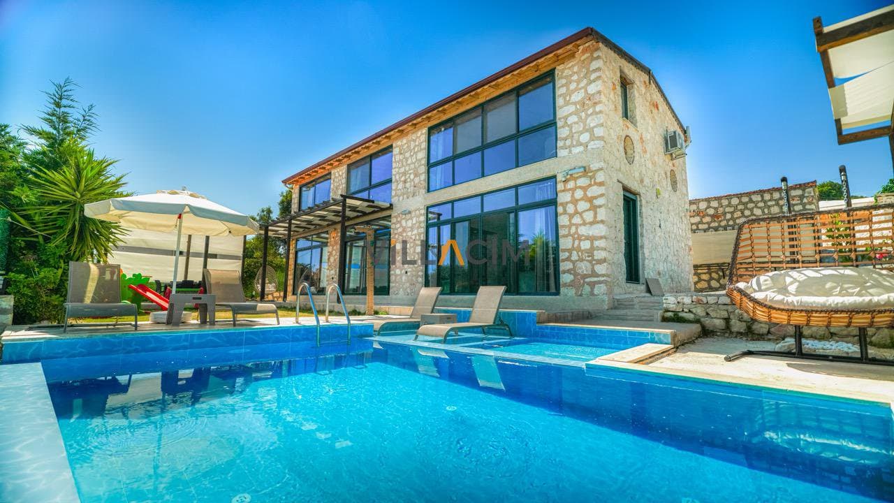 Villa Rice