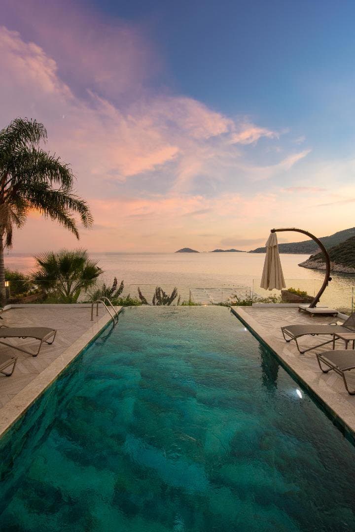 Villa White Home 1