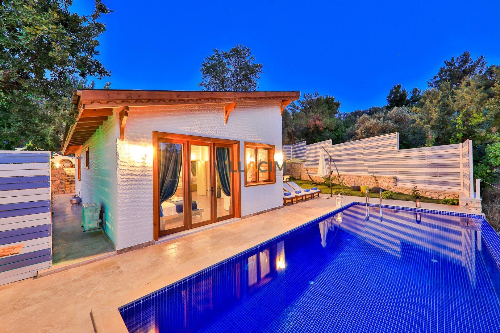 Villa Arguvan 1