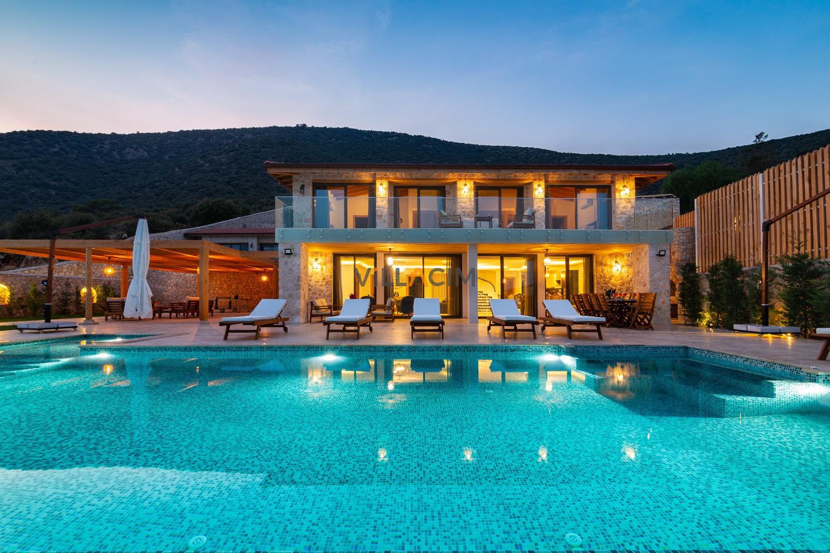 Villa Water Premium