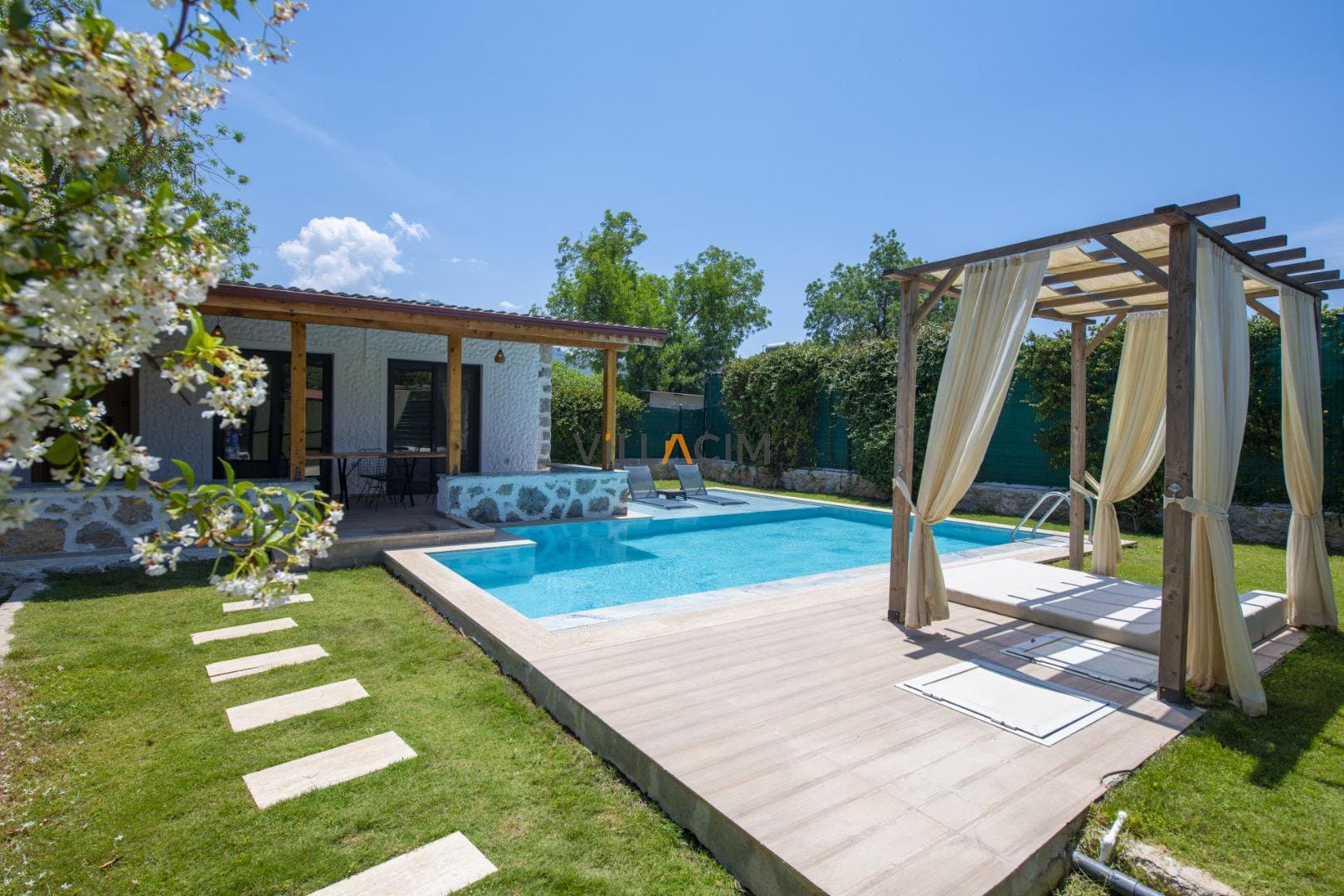 Villa Calvin Mini