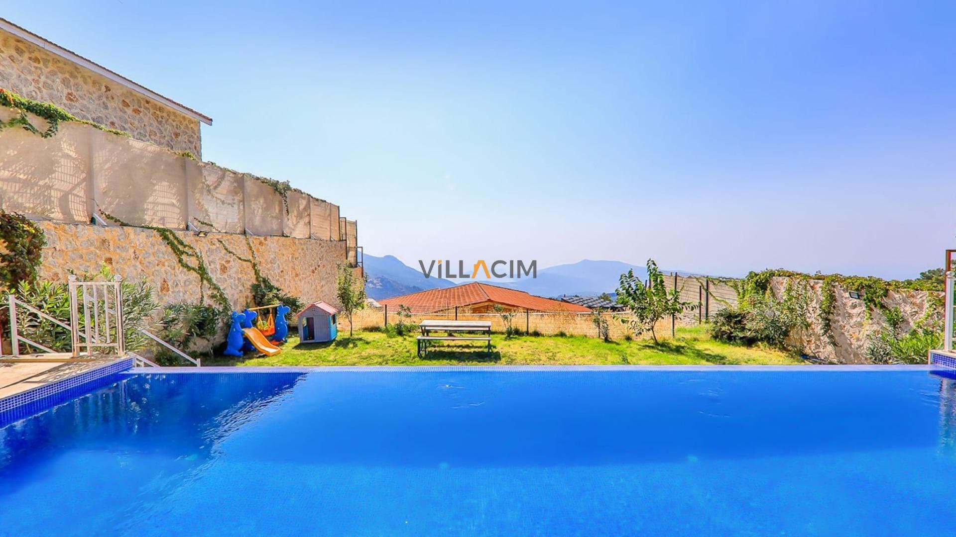 Villa Hiraya 2
