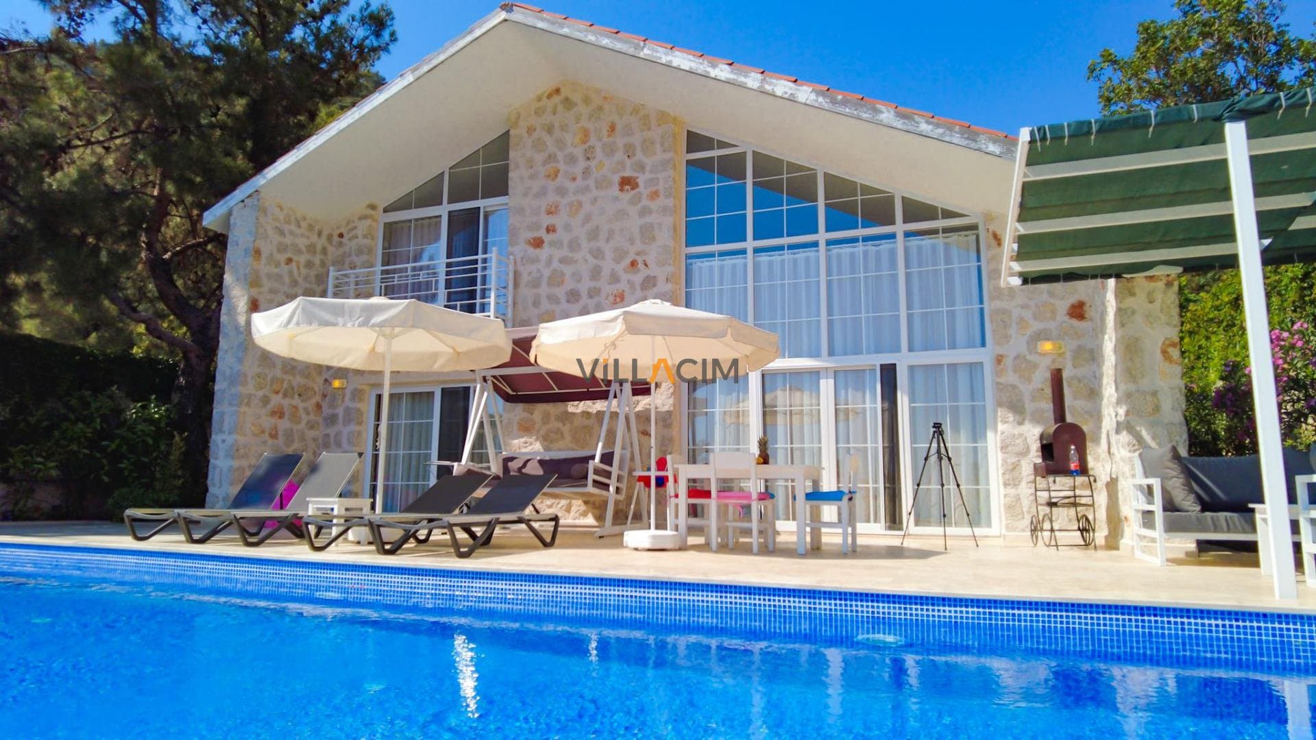 Villa Hiraya 2