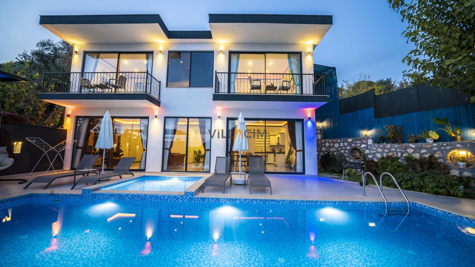 Villa Karadayı Duo