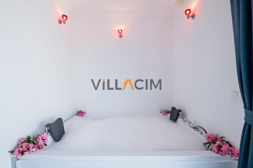 Villa Nar