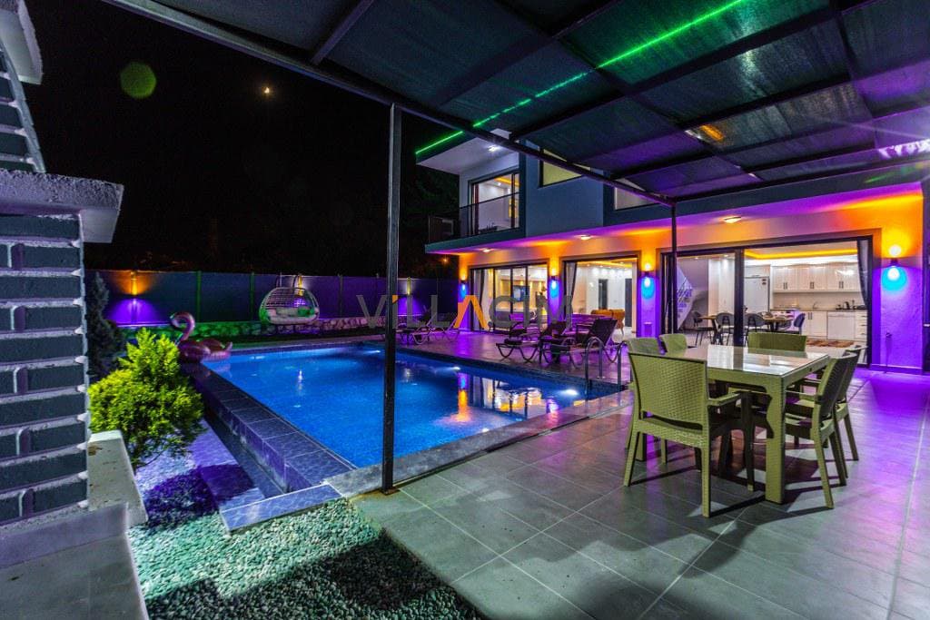 Villa Summer