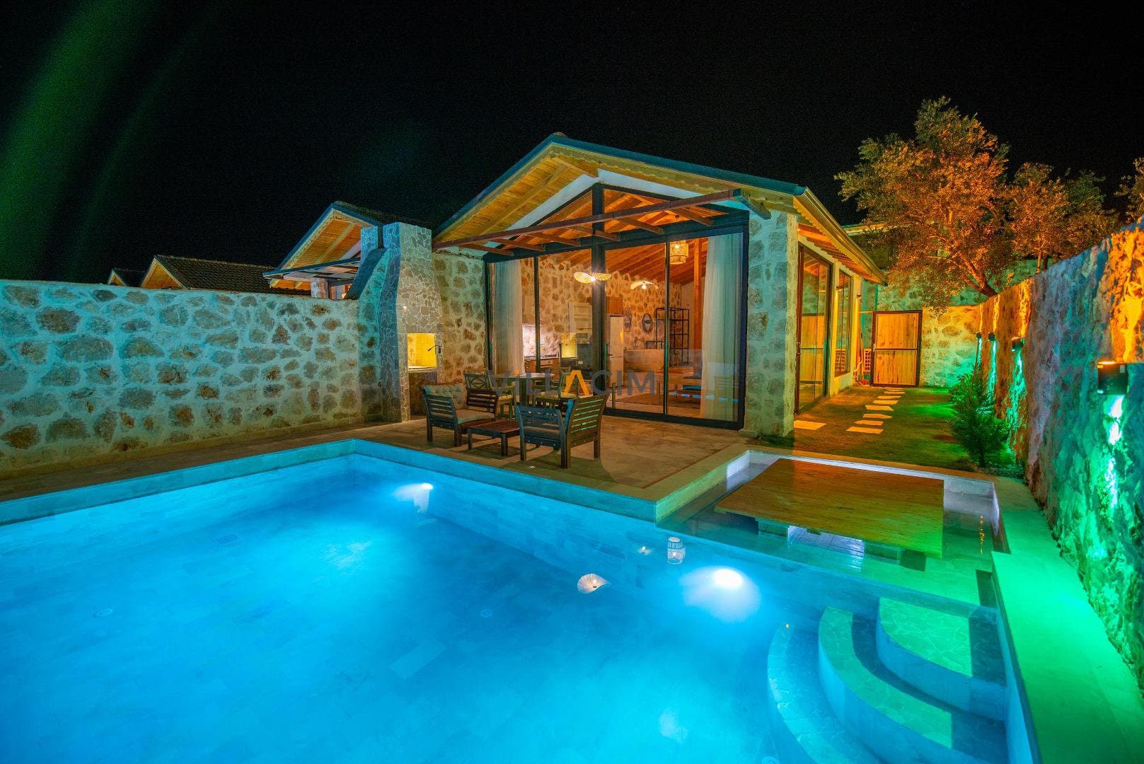 Villa Renk Hardal