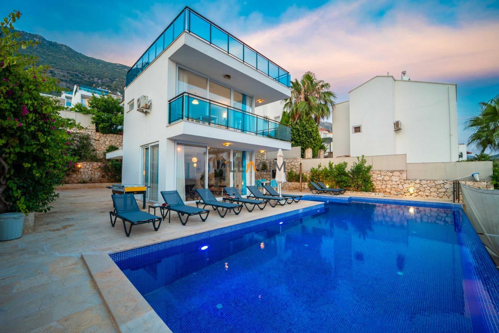 Villa Trios