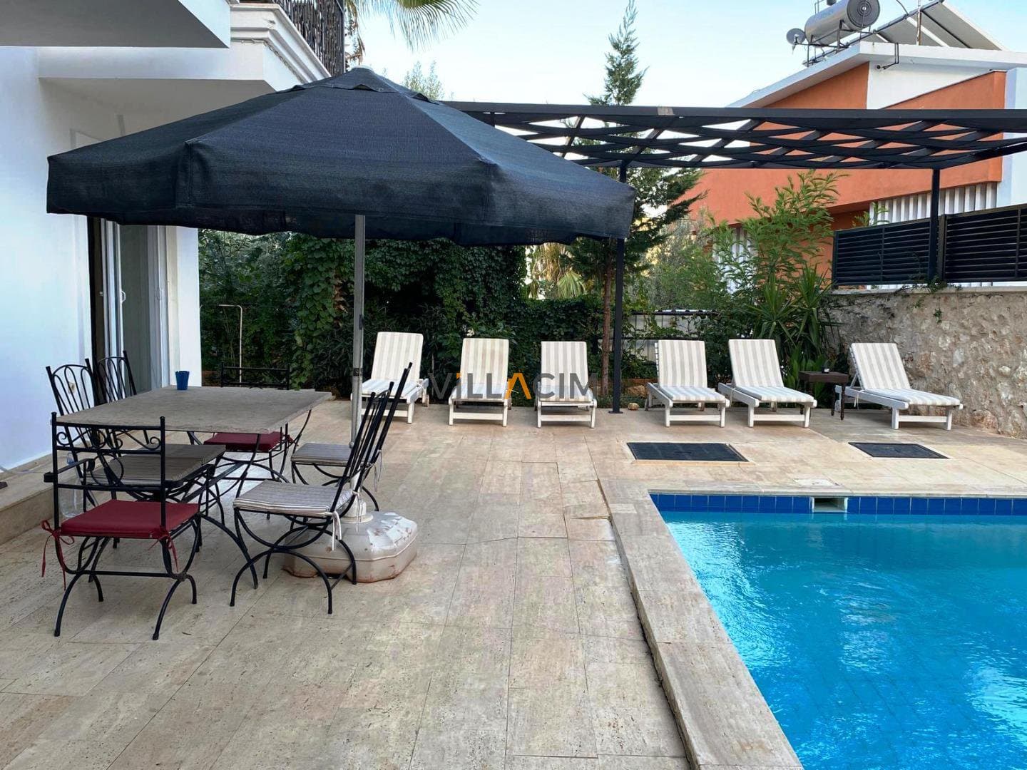 Villa Leton Kleon 1