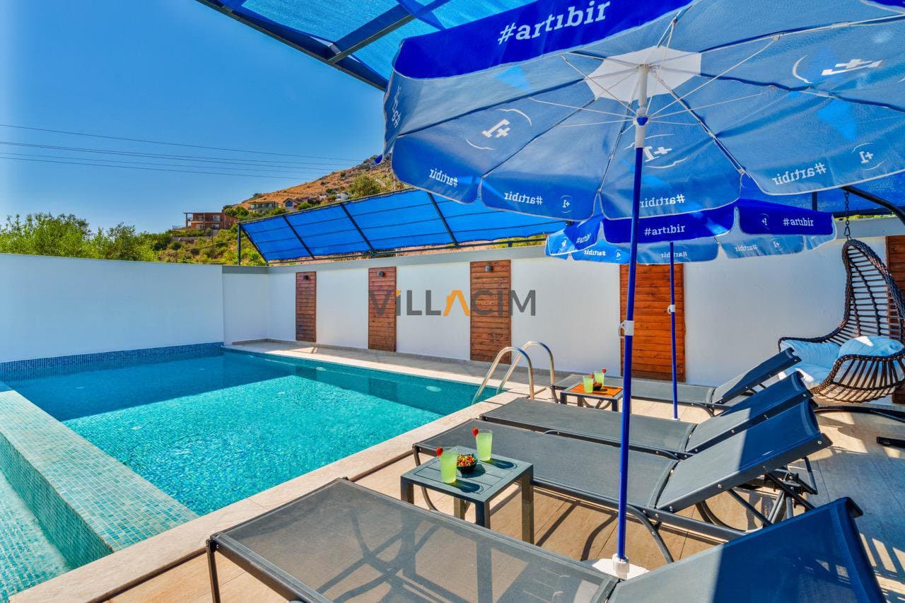 Suit Yeşilköy