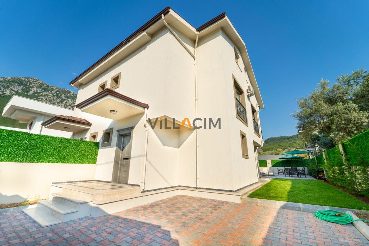 Villa Rain